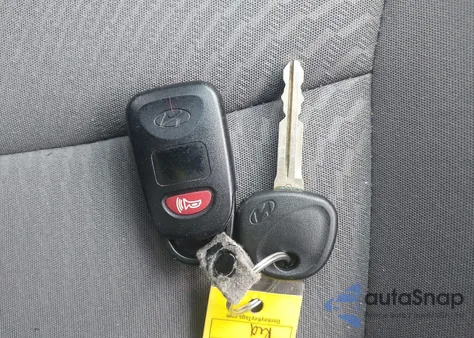 2016 Hyundai Elantra Se из США, поврежденный, VIN 5NPDH4AE6GH721058